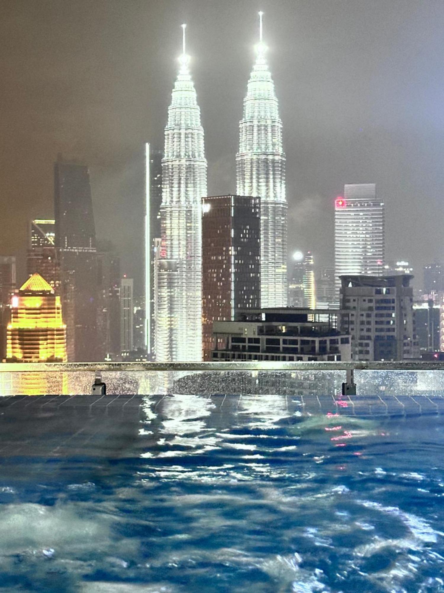 The Luxe Infinitum Kl City By Sahara Pangsapuri *
